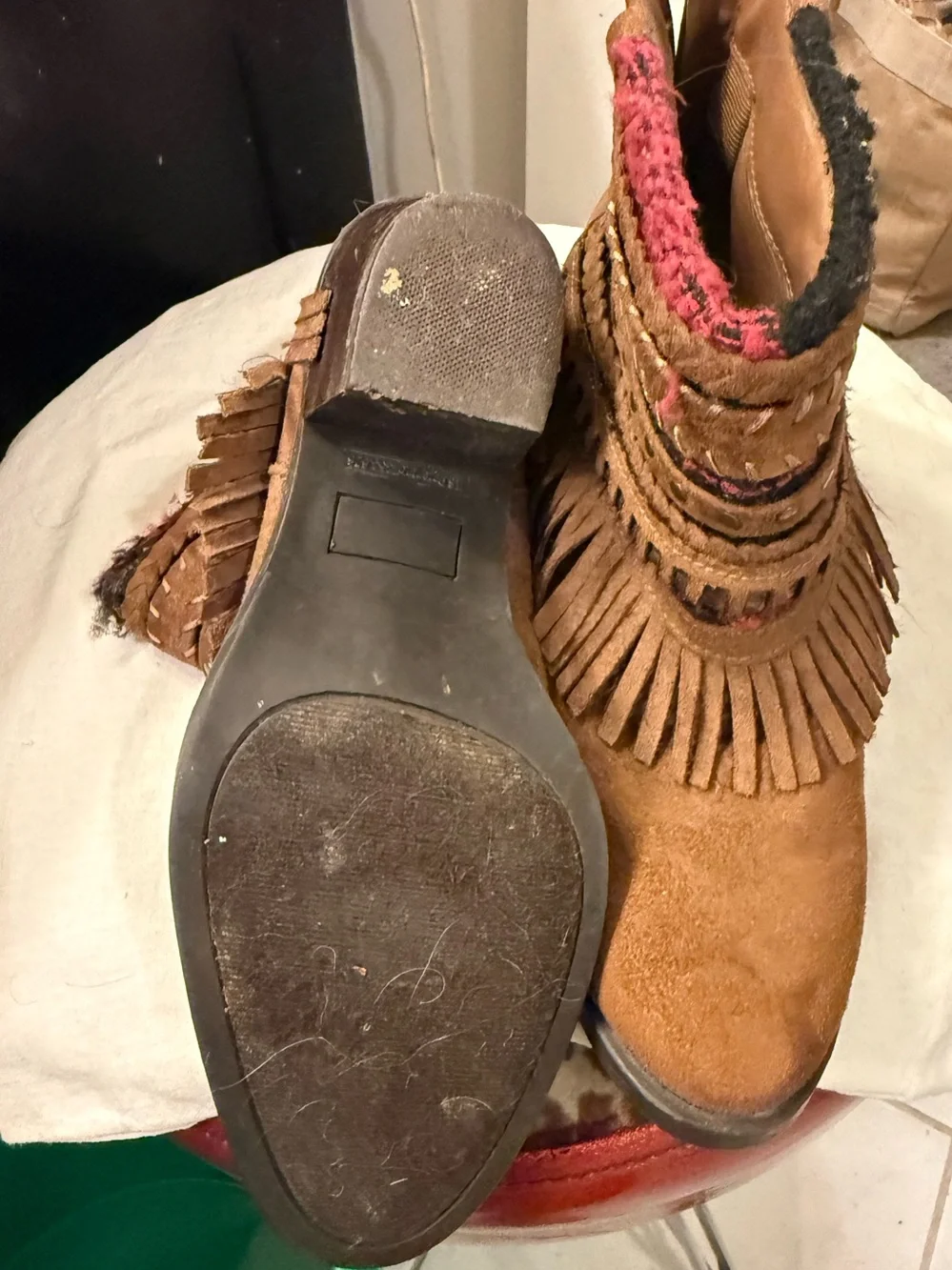 Mudd Brown Suede Fringe Boho Western Ankle Boots Studded